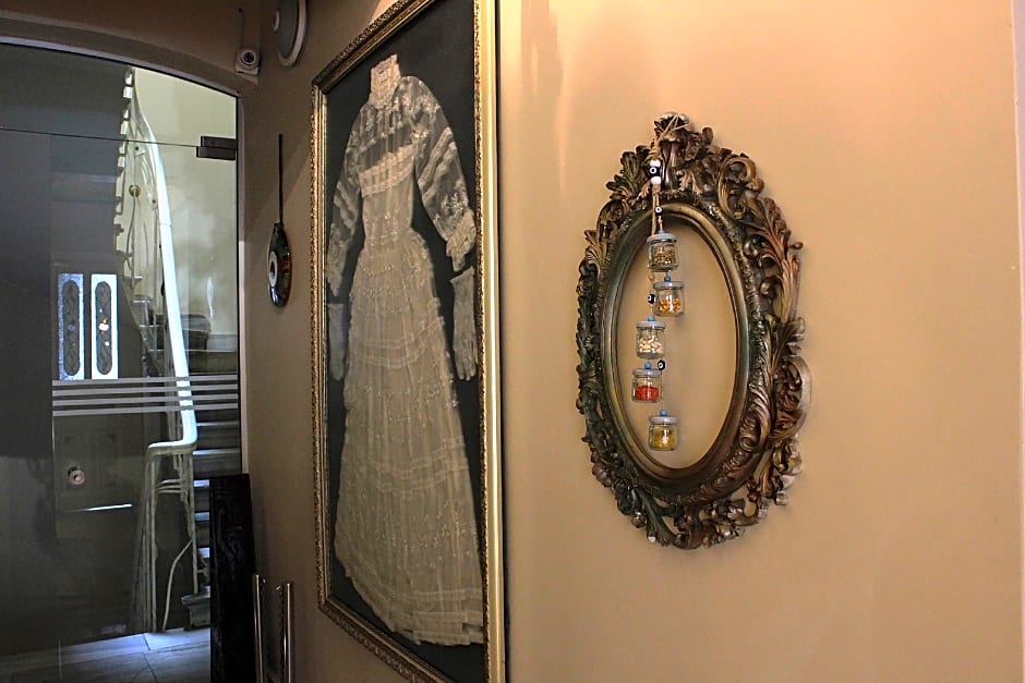 Ragip Pasha Apartment