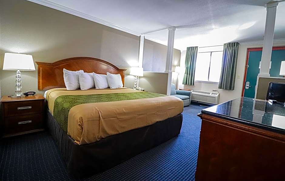 University Inn & Suites