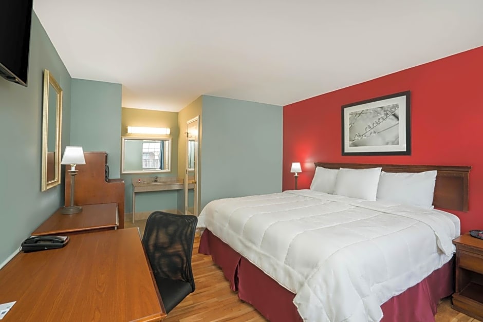 Travelodge by Wyndham Santee