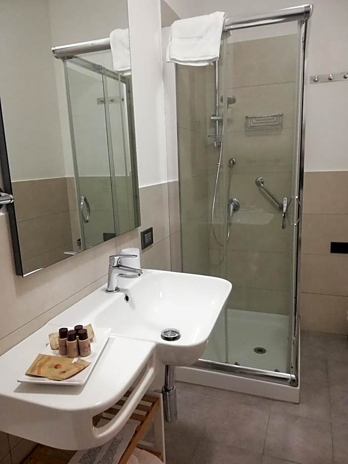 215 addaura luxury room