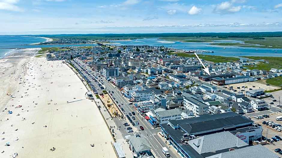 The Crest - Hampton Beach