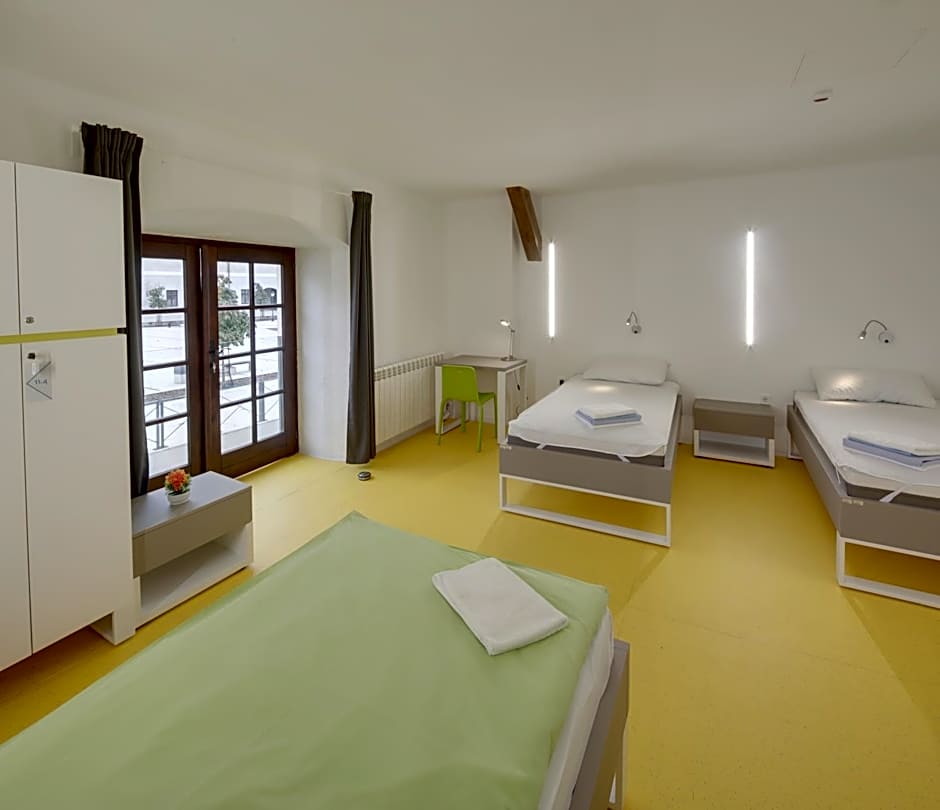 Hi Hostel Stara Pekara Osijek
