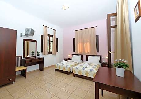 Studio (3 Adults + 1 Child) - 6