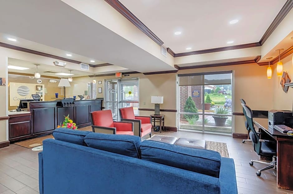 Comfort Inn & Suites Hillsville I-77