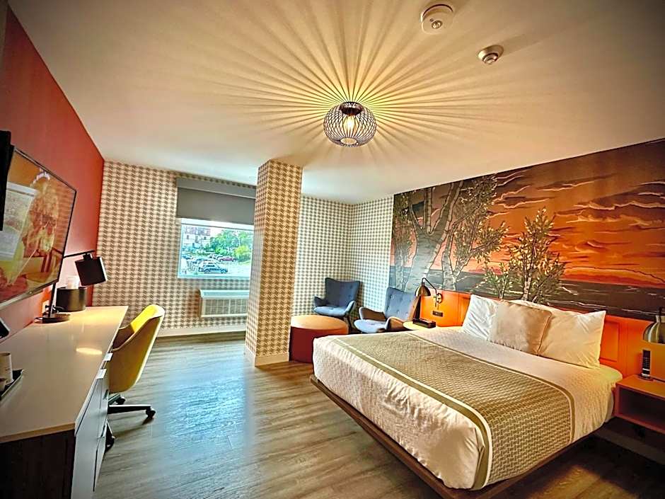 Superior Shores Hotel, Signature Collection