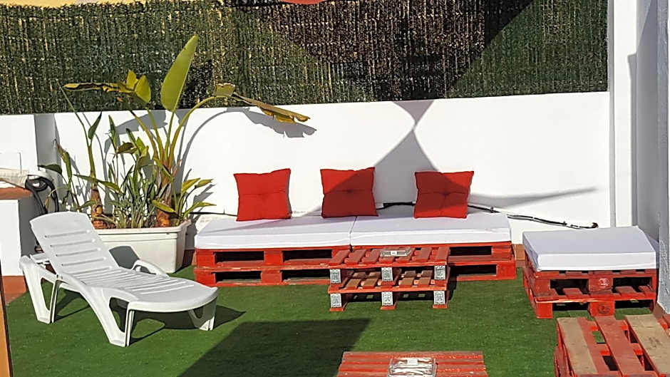 Hotel y Apartamentos Doña Lola