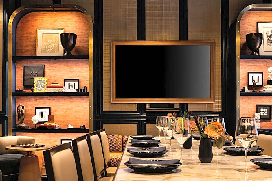 The Talbott, Autograph Collection