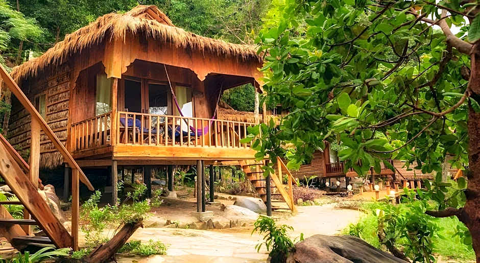 White Beach Bungalows at Koh Rong Island