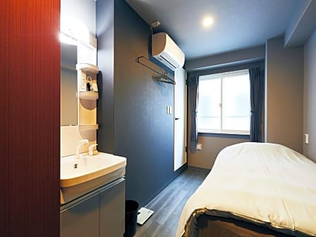 Standard Single Room with Shower
