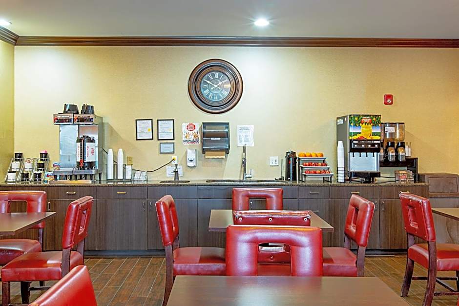 Red Roof Inn & Suites Omaha - Council Bluffs