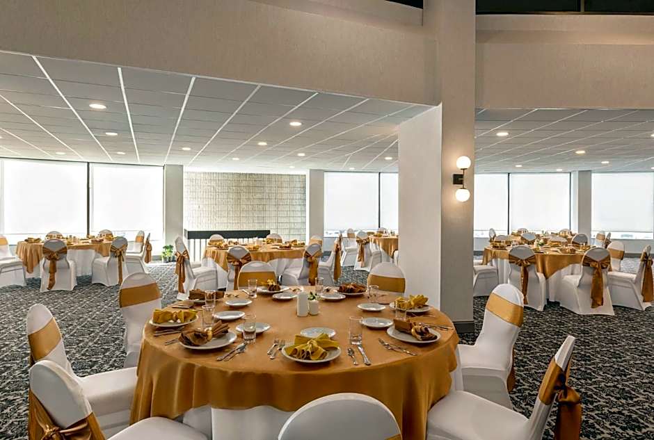 Holiday Inn Philadelphia Arpt-Stadium Area By IHG