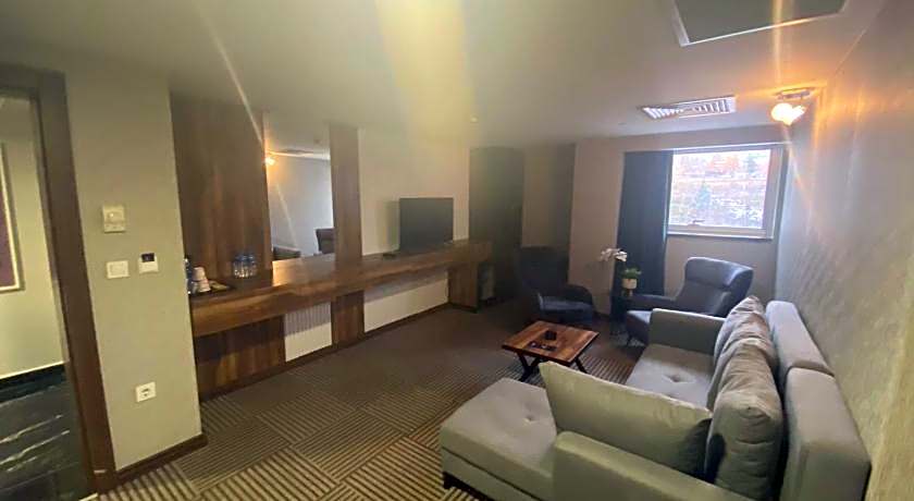 Shelby Hotel