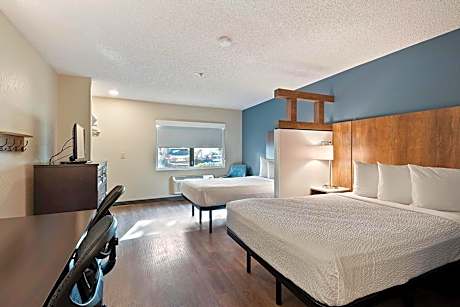 Superior Studio with 2 Double Beds - Non-Smoking