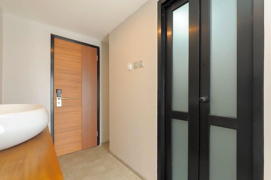 Urbanview Hotel Puri Indah