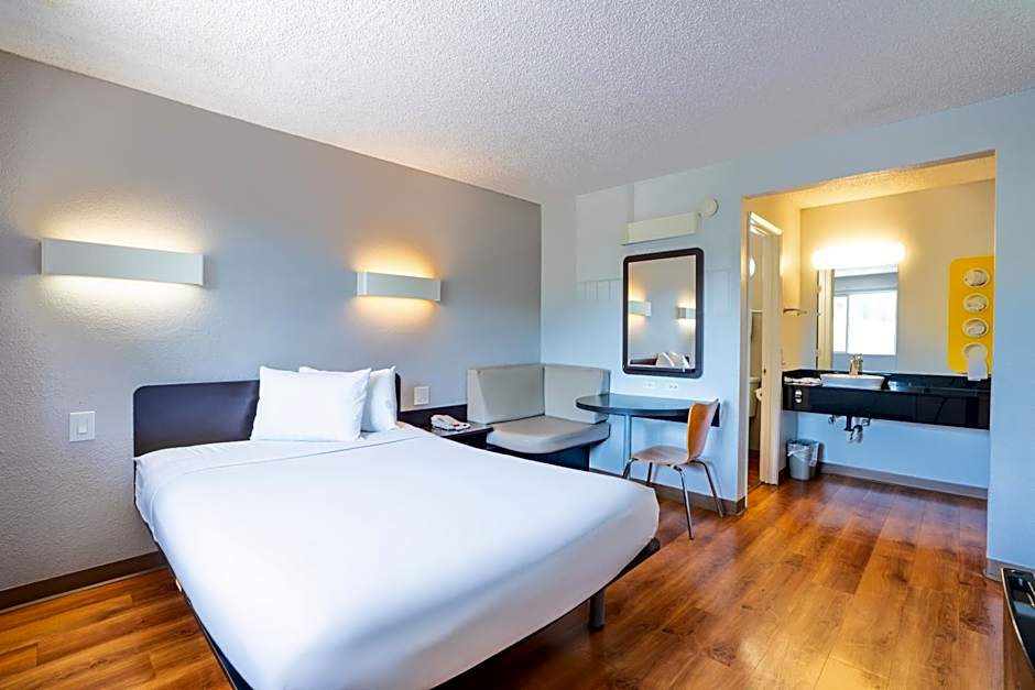 Motel 6-Pleasanton, CA