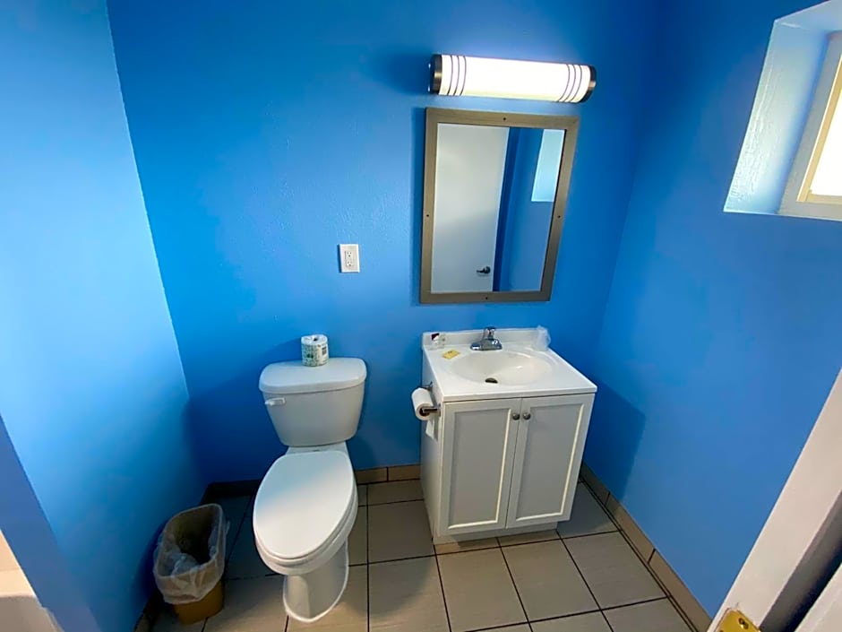 Red Carpet Inn & Suites Wrightstown