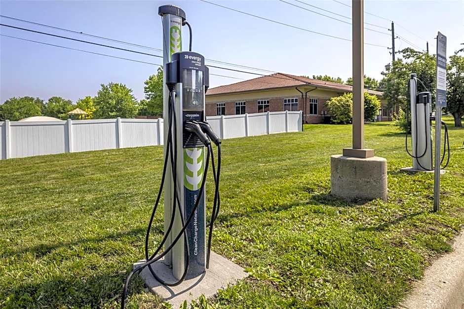 Best Western Plus Lee's Summit Hotel & Suites