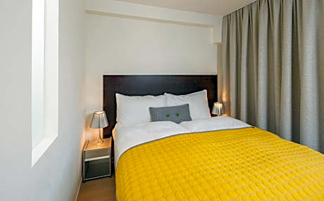 Two-Bedroom Penthouse Apartment with Terrace