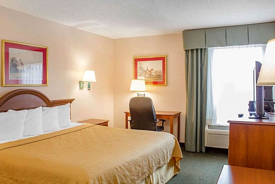 Econo Lodge Raleigh near Walnut Creek Amphitheatre