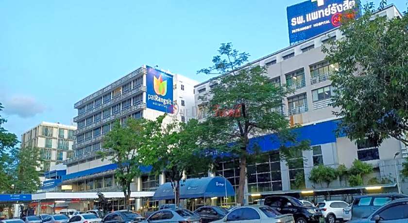 Tripletreesvillage
