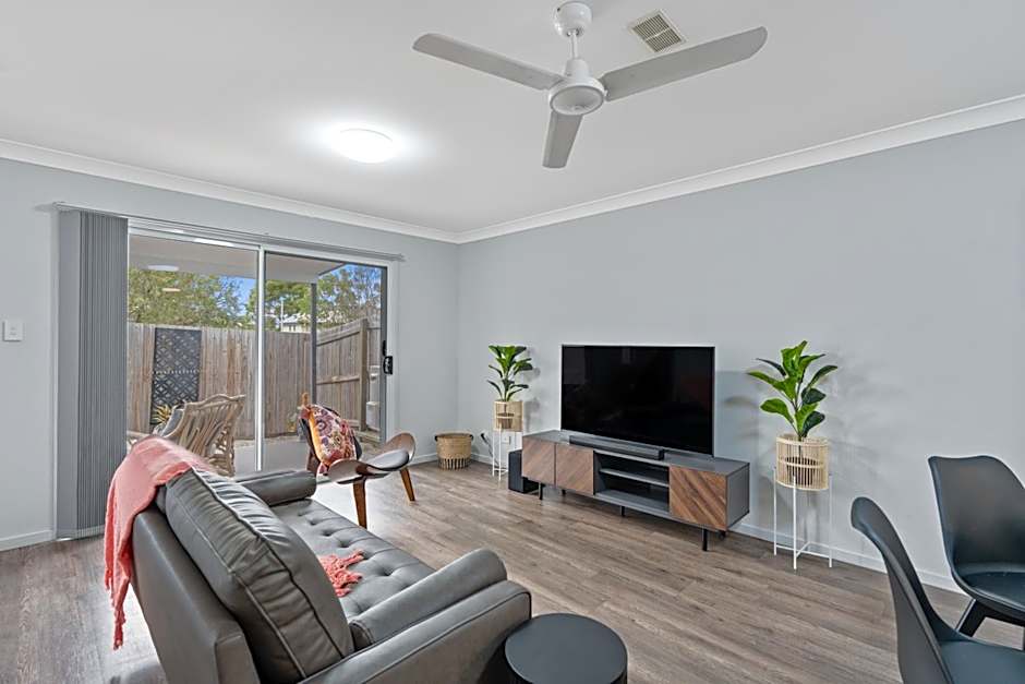 Modern New Townhouse in Booval