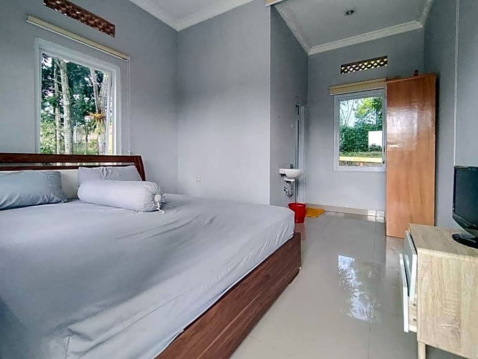 Villa Batu Tua Puncak RedPartner – Bogor, PA