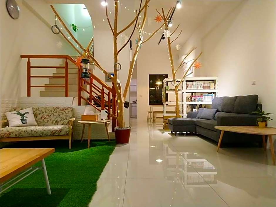 My Friends Hostel – Yuanshan, WV