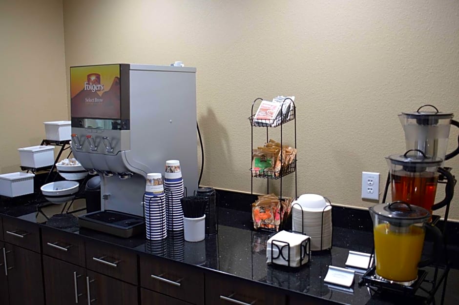 Best Western Plus Elmendorf Hotel