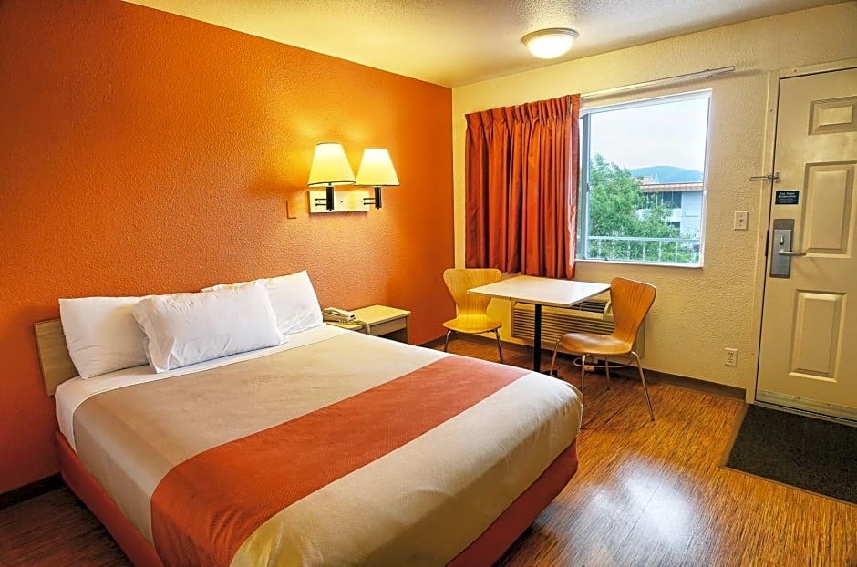 Motel 6 Coeur D'Alene