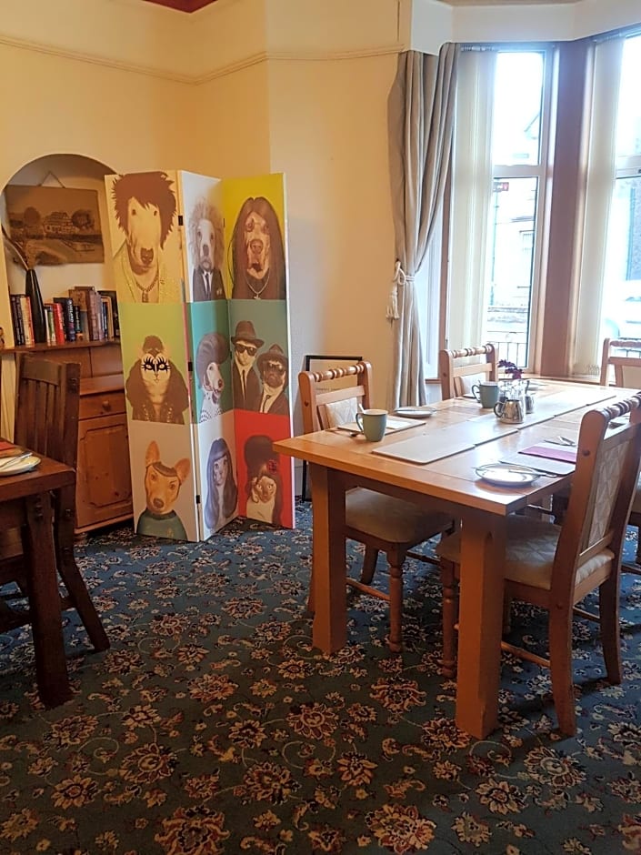 OYO Cedar Villa Guest House – Inverness