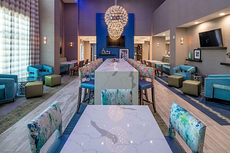 Hampton Inn By Hilton and Suites Dallas/Plano Central