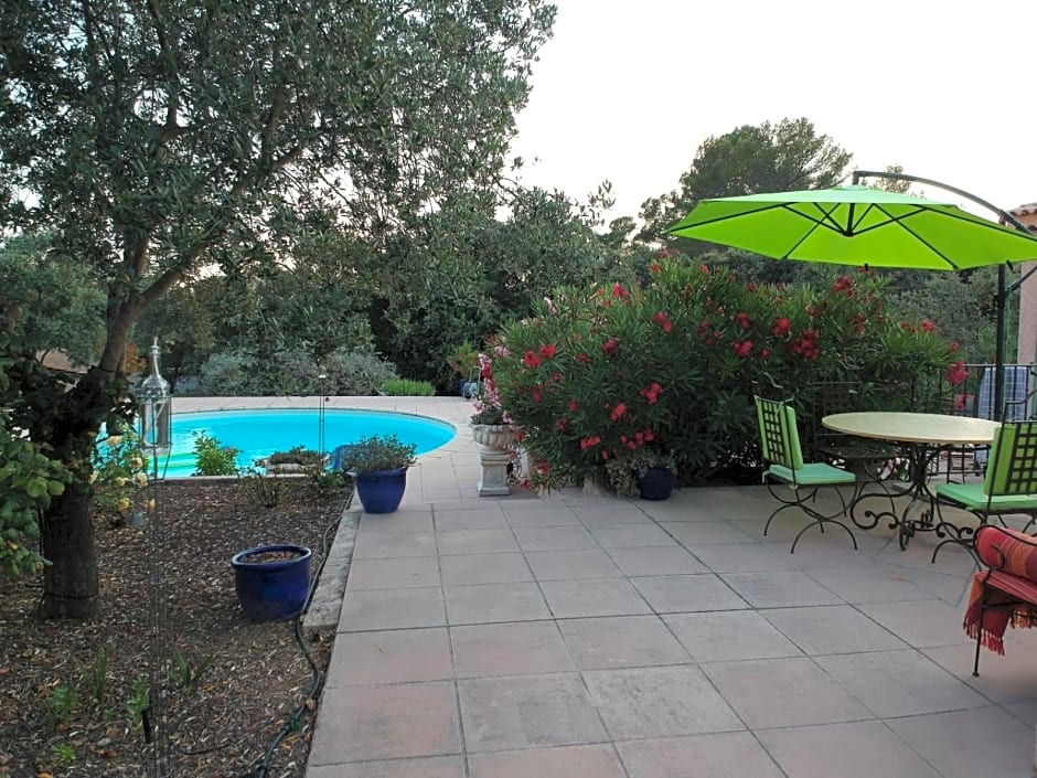 Le Petit Coin de Paradis