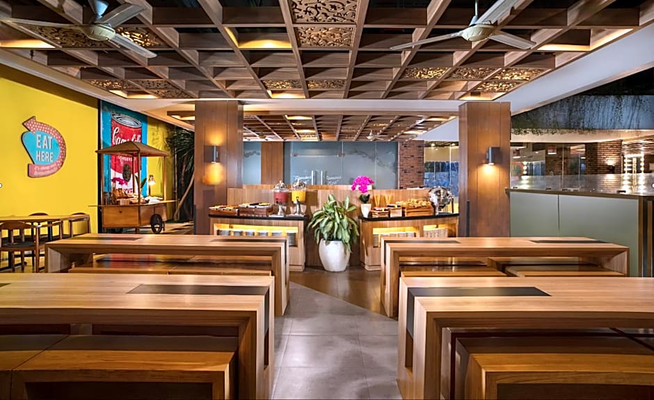 Fame Hotel Sunset Road Kuta Bali