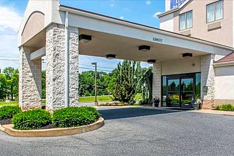 Sleep Inn & Suites Lancaster County