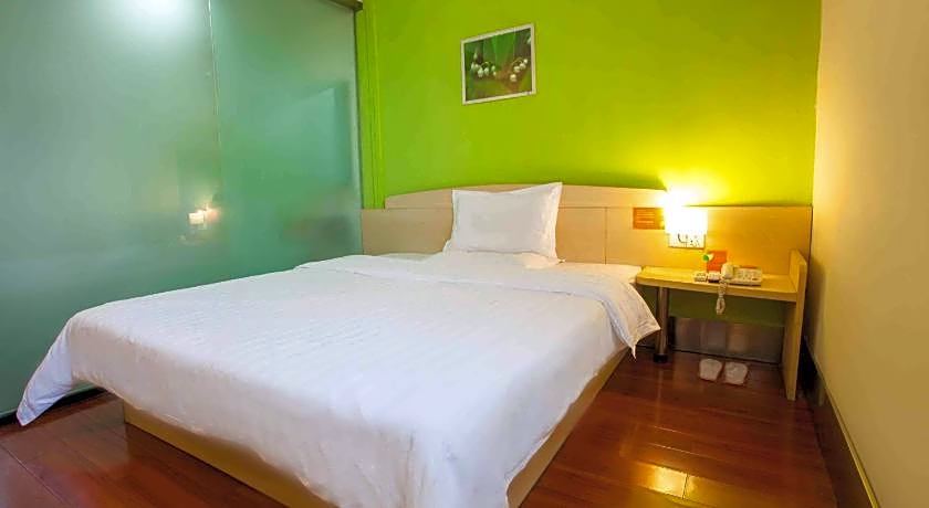 7 Days Inn Guangyuan Qintai Plaza