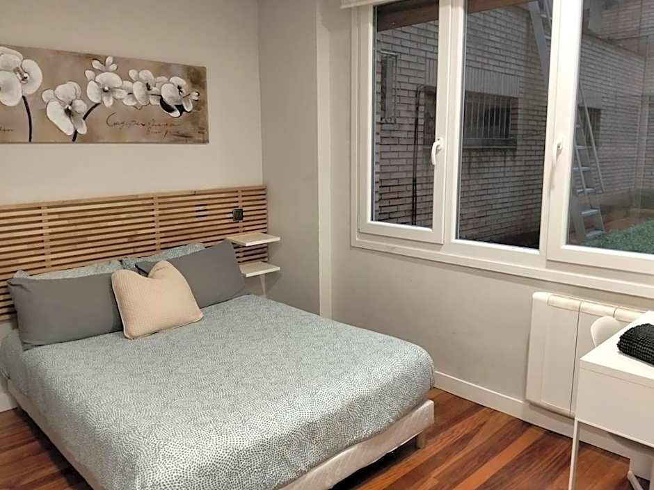 Pensión Guggenheim Riverview HBI01297