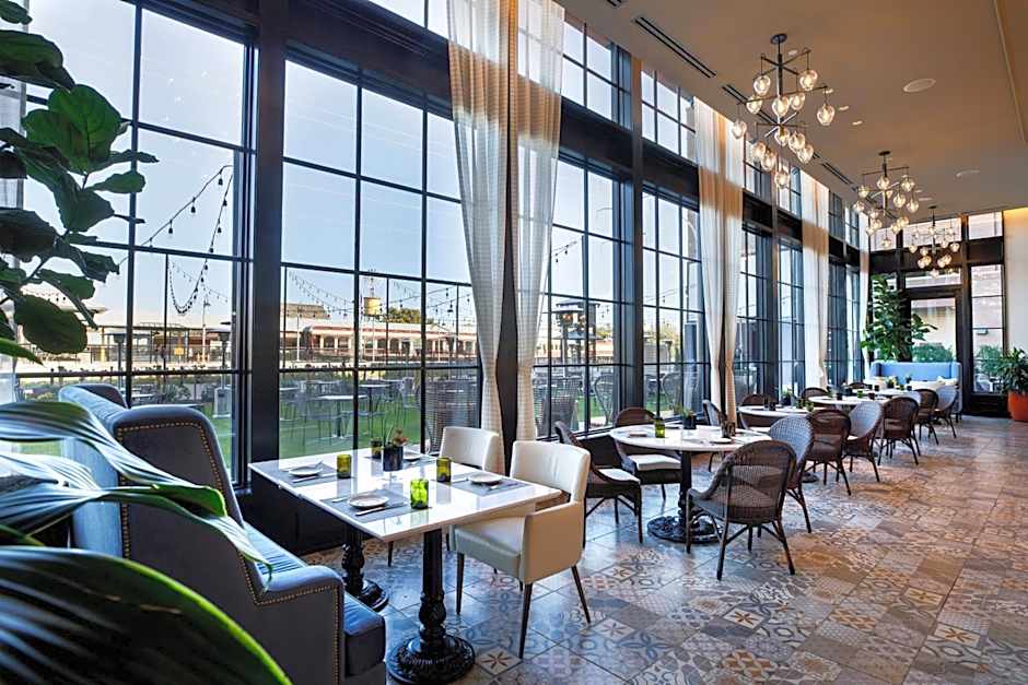 Hotel Vin, Grapevine, Autograph Collection
