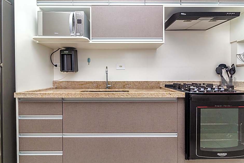 Piemax Praia Grande - 100m PRAIA do BOQUEIRÃO e CENTRO - Vista MAR - Varanda GOURMET com CHURRASQUEIRA privativa - AR CONDICIONADO em todos os ambientes - Wi-Fi 600 Mbps - HOME OFFICE- Vaga de Garagem - Acomoda até 6 pessoas