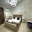 Bee Queen Hotel