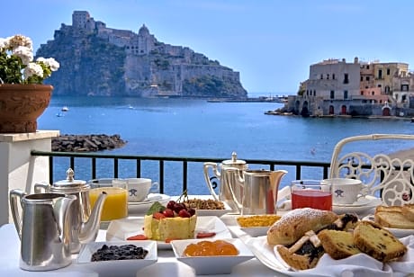 Superior Double or Twin Room, Sea View (1 Double Bed)