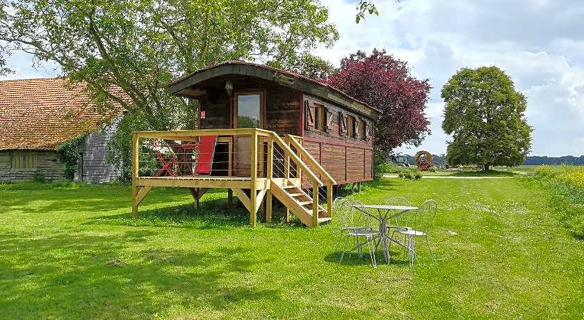 La Ferme de l'isle et sa Roulotte