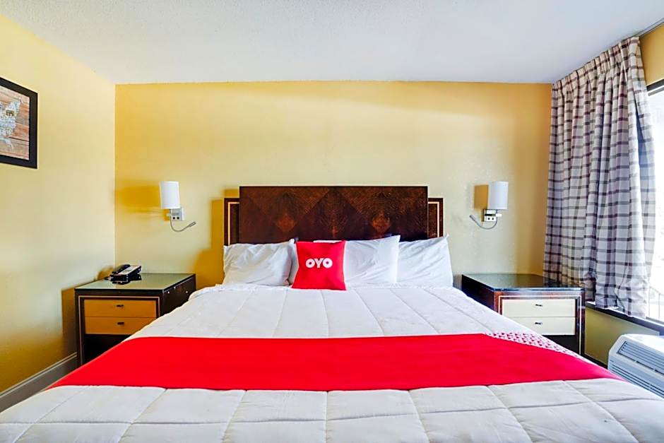 OYO Hotel Wade/Fayetteville I-95 South