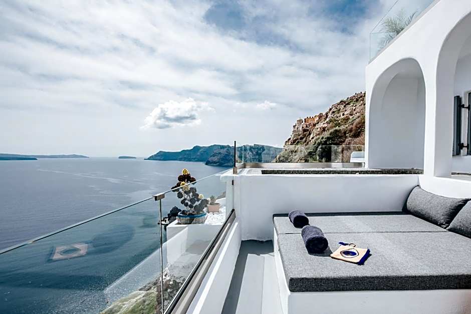 Virginia's Cave Villas