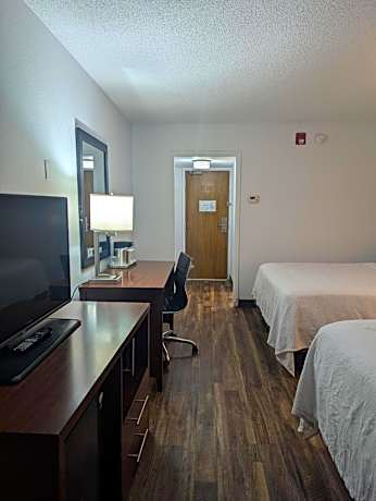 2 Queen Beds Non Smoking