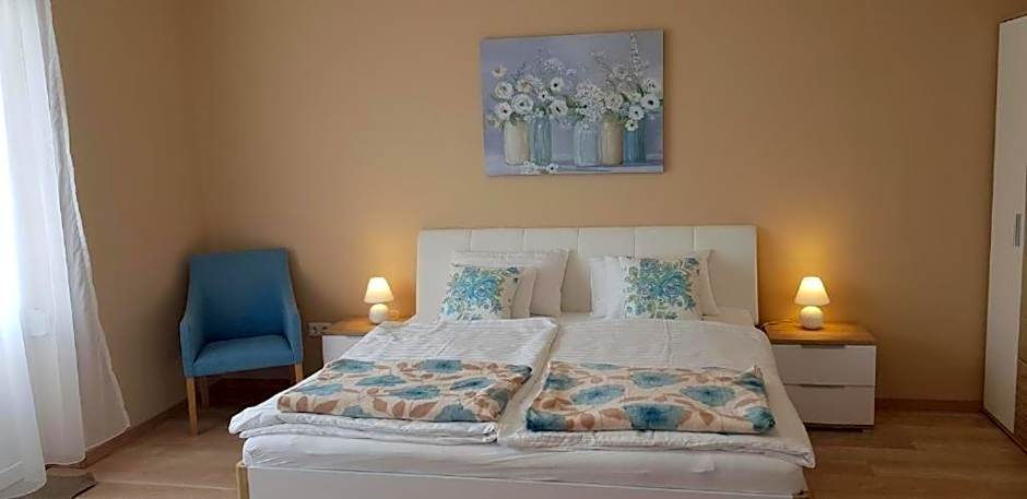 Camille Apartmanhouse