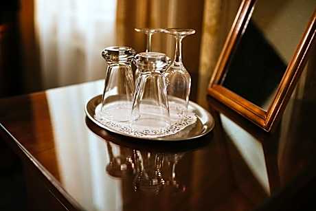 Suite with Garden View