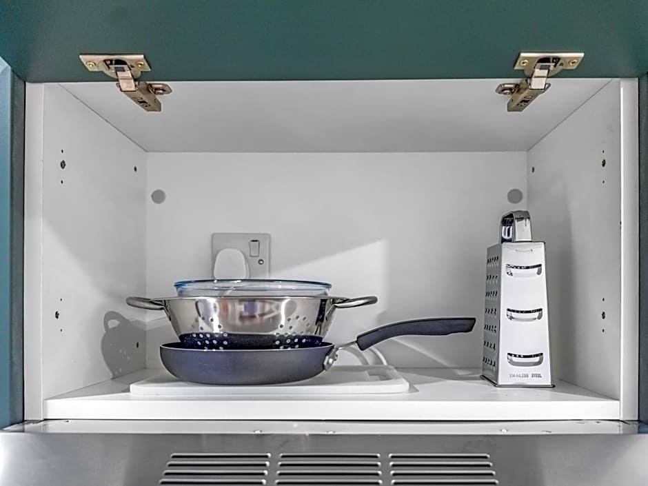 Chelsea Cloisters Serviced Apartments