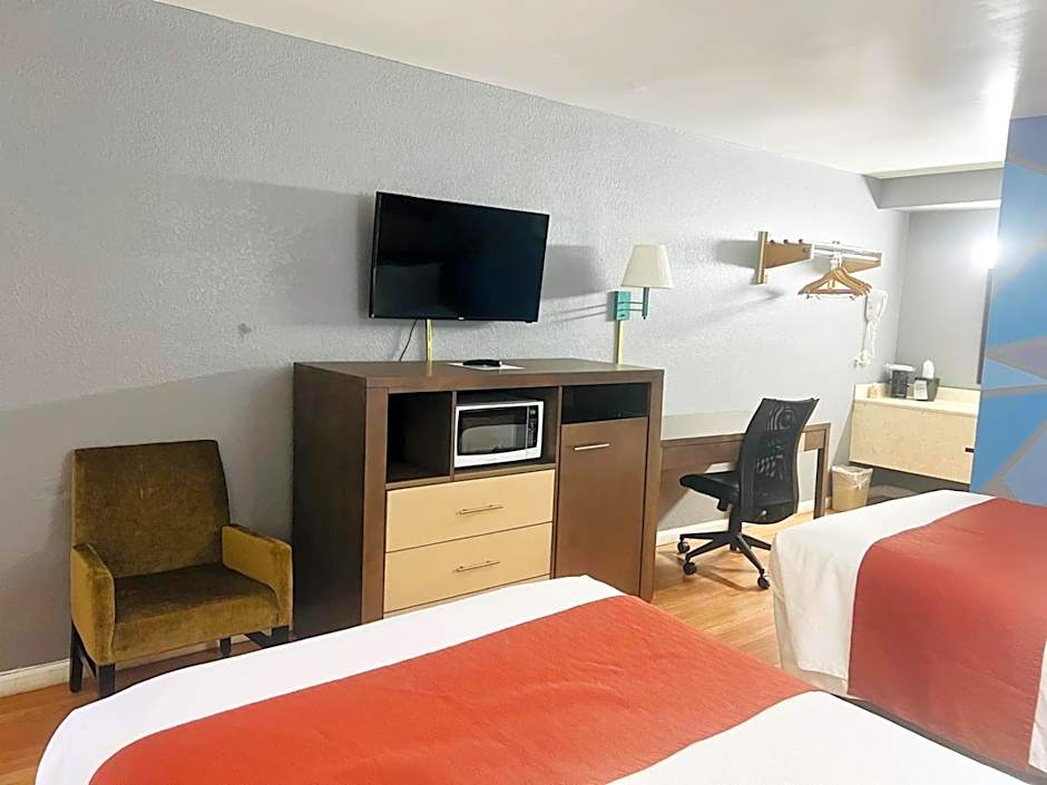 Hometown INN