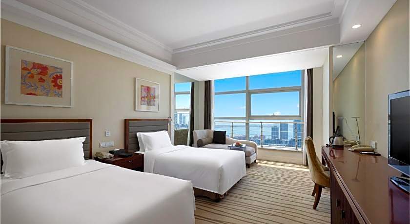 Qingdao Grand New Century Hotel