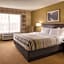 Country Inn & Suites by Radisson, West Bend, WI